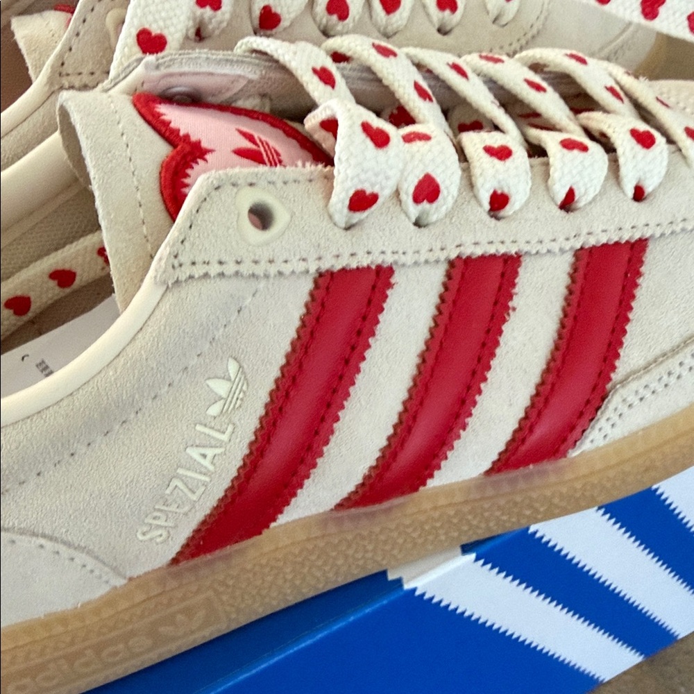 Adidas women spezial Valentine’s Day style - Picture 7 of 7